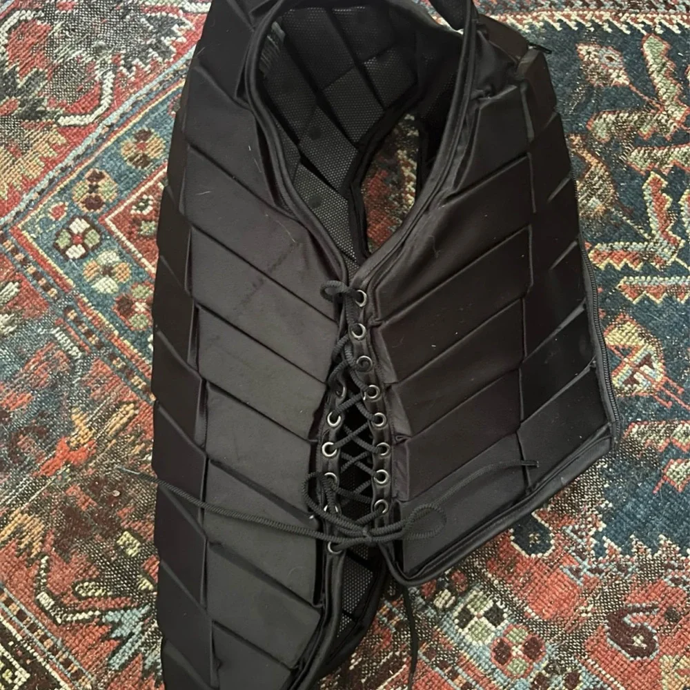 Tipperary Eventer Vest — equestrian riding protection - Picture 3 of 6